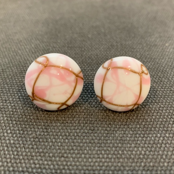 Jewelry - ☀️ 3/$15 Pink White and Gold Button Screw Back Clip on Earrings